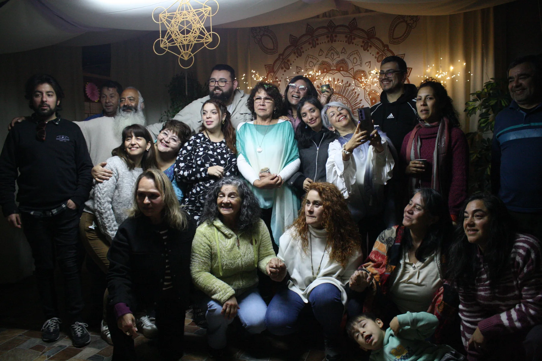 Comunidad reunida en Vía Espiral